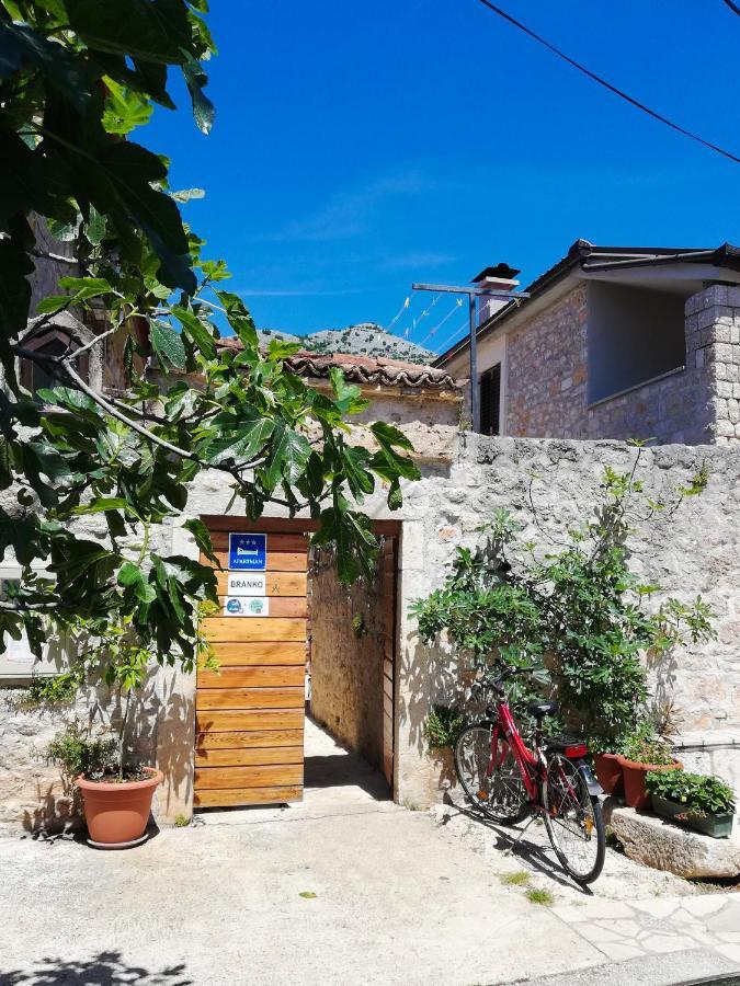 Apartments Branko Starigrad Paklenica Exteriör bild