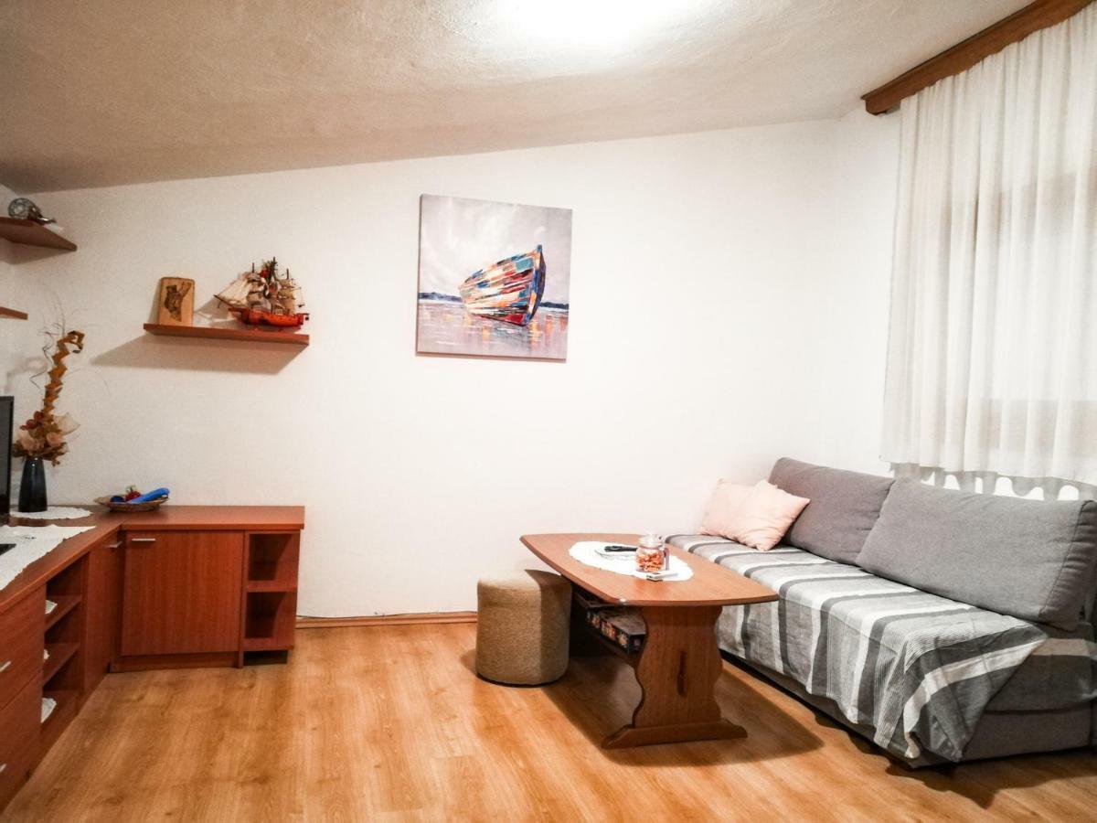 Apartments Branko Starigrad Paklenica Exteriör bild